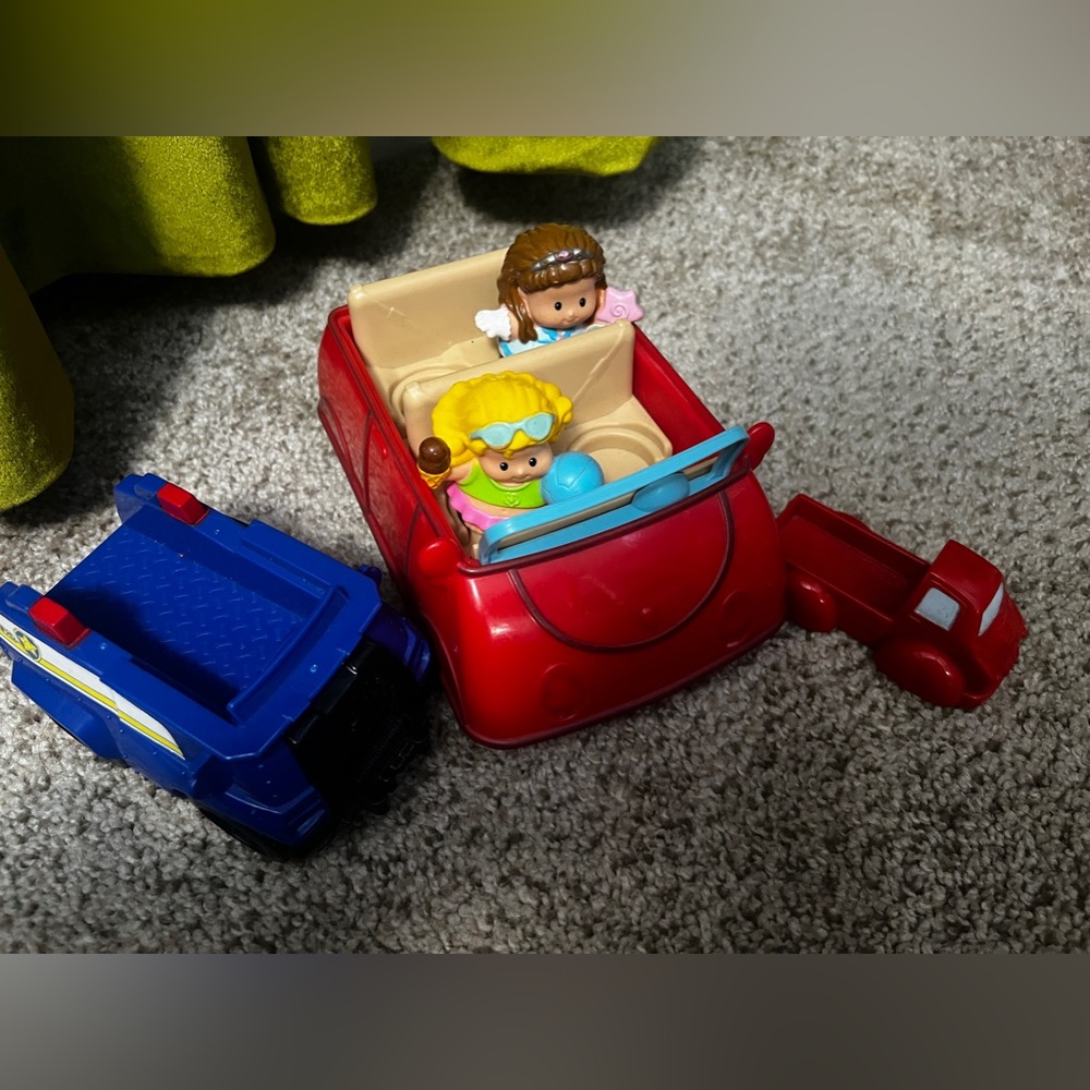 fisher price little people vehicles and people